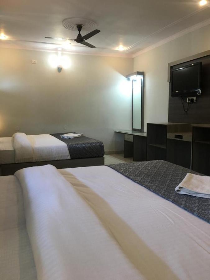 Hotel Devoy Inn By Namastexplorer Tapovan Rishīkesh Buitenkant foto