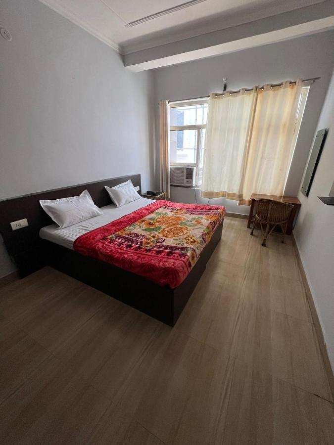 Hotel Devoy Inn By Namastexplorer Tapovan Rishīkesh Buitenkant foto
