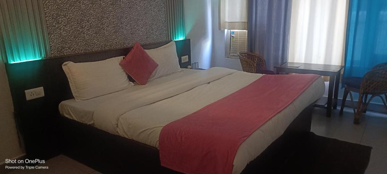 Hotel Devoy Inn By Namastexplorer Tapovan Rishīkesh Buitenkant foto
